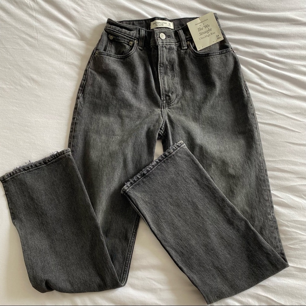 Abercrombie 90s ultra high rise straight jean